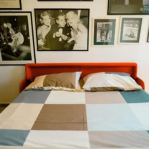  Appartamento Hollywood Near Station With Parking Italia